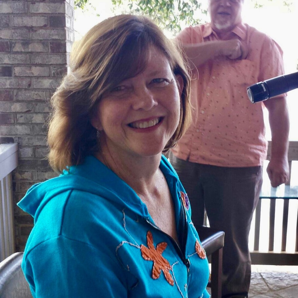 Meet your Posher, Suzanne